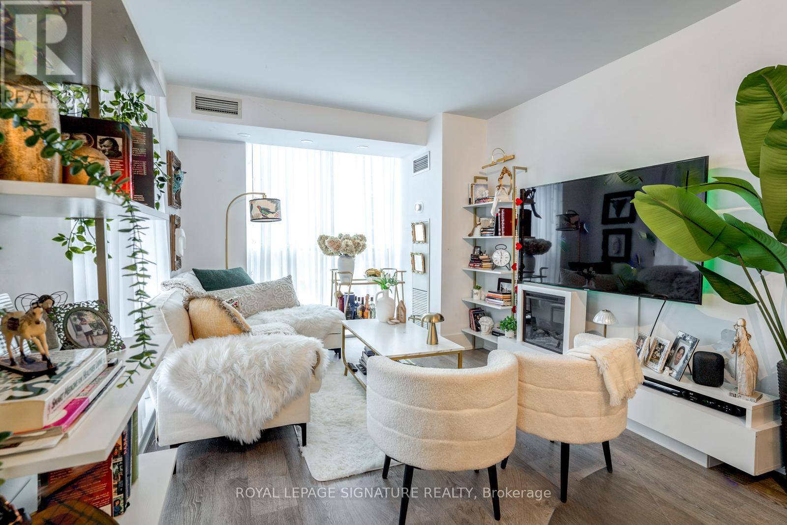 Toronto (islington-city Centre West), ON M9A0A4,7 Michael Power PL #1503