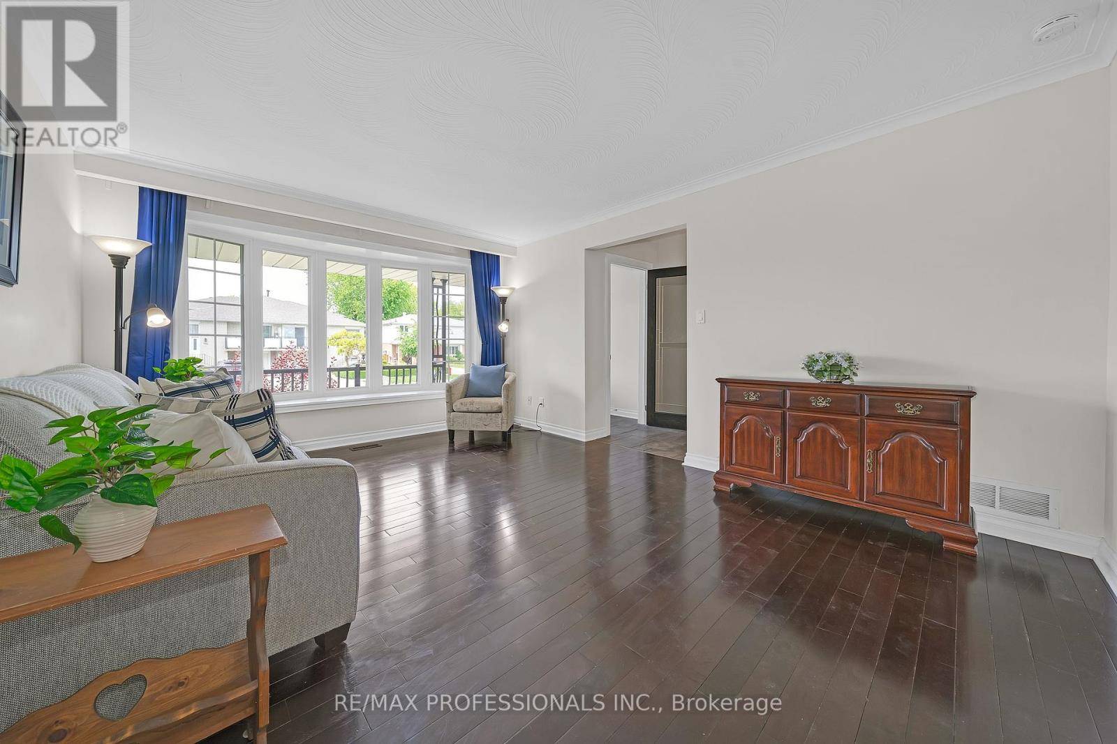 Mississauga (applewood), ON L4X1X6,3561 HAVEN GLENN