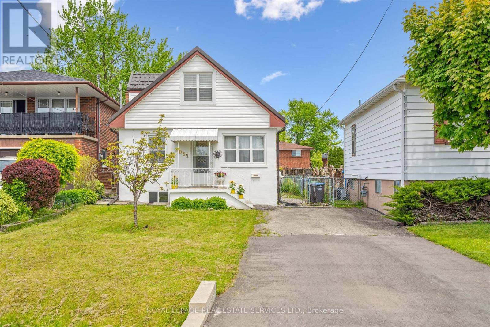 Mississauga (lakeview), ON L5E1X5,1059 WESTMOUNT AVENUE