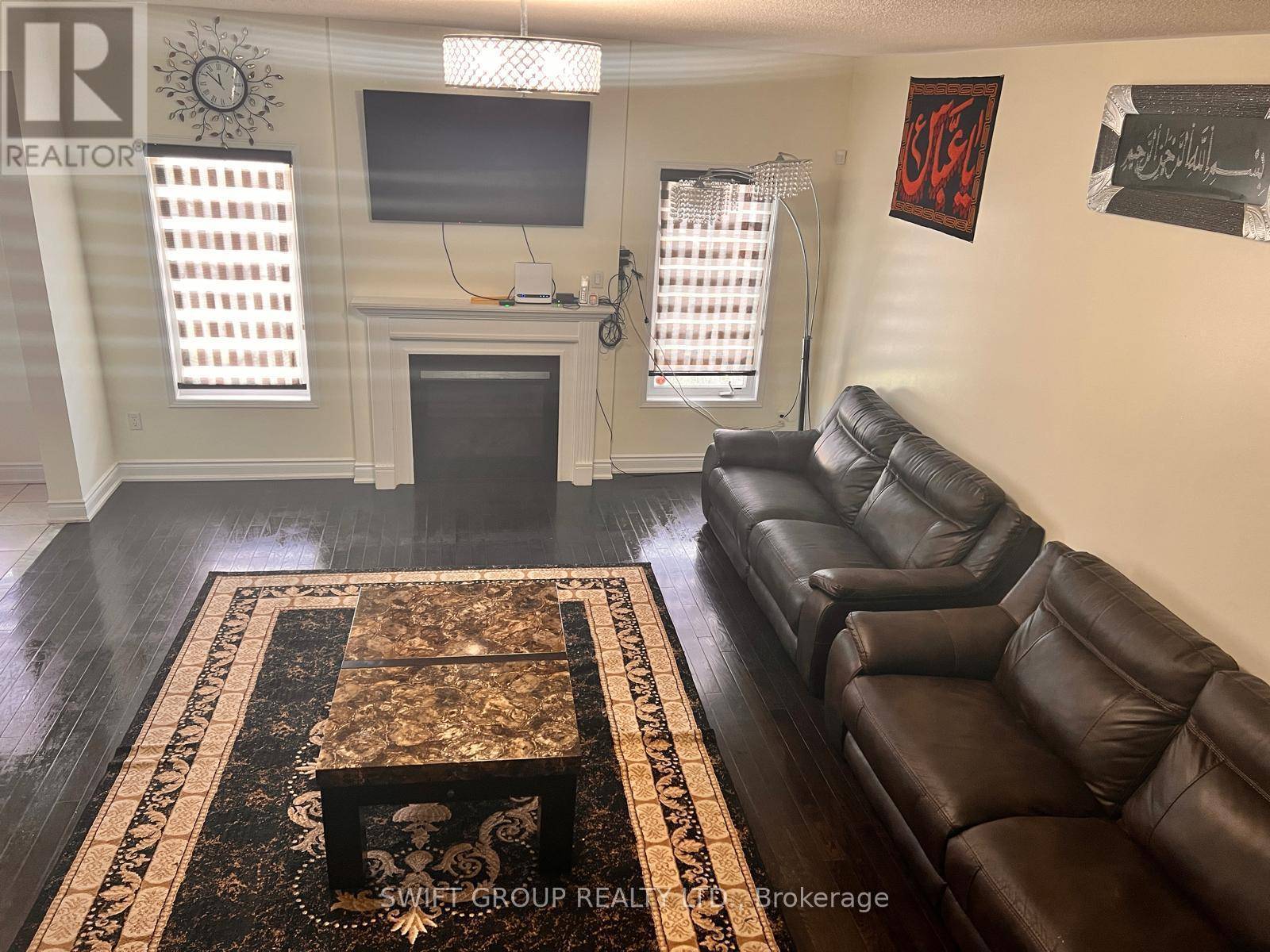 Brampton (sandringham-wellington), ON L6R3P6,94 CHECKERBERRY CRESCENT