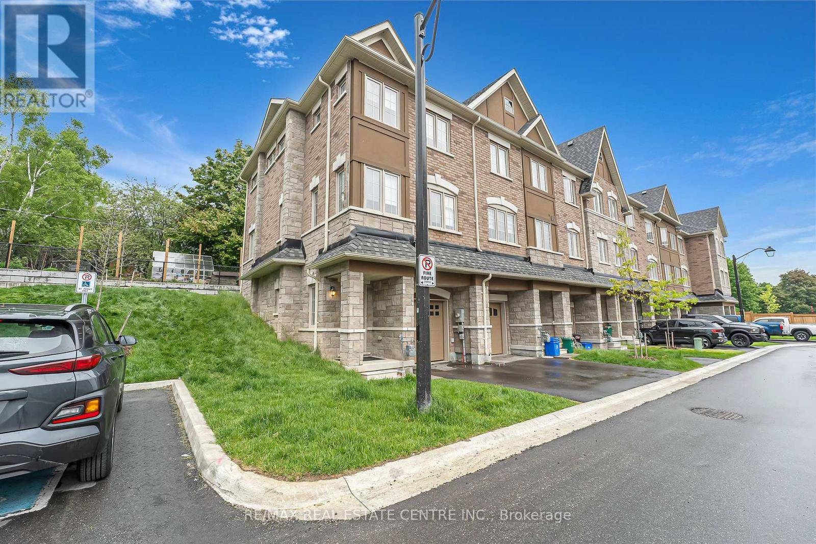 Orangeville, ON L9W2E3,68 First ST #24