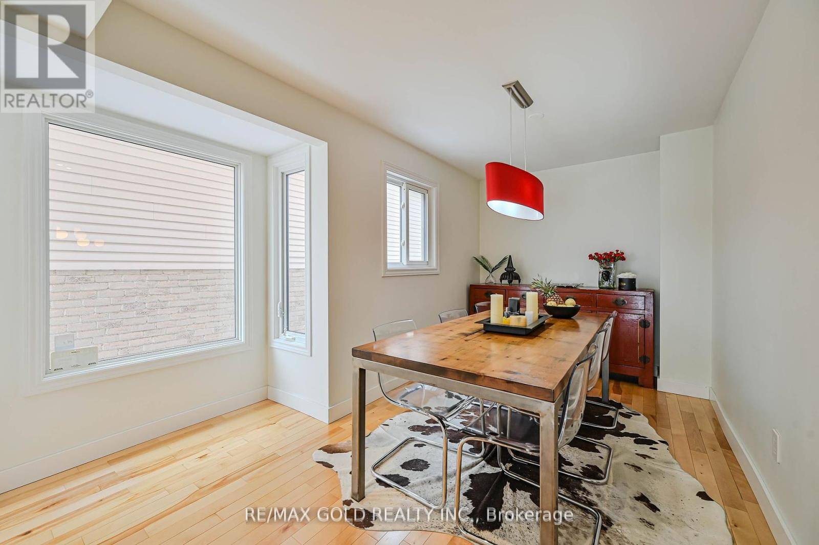 Brampton (brampton West), ON L6X1M7,40 BURTON ROAD