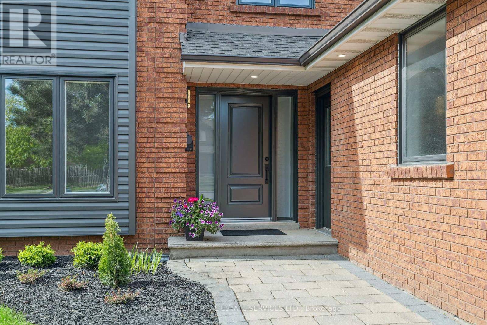 Oakville (fa Falgarwood), ON L6H3H1,1379 GOLDEN MEADOW TRAIL