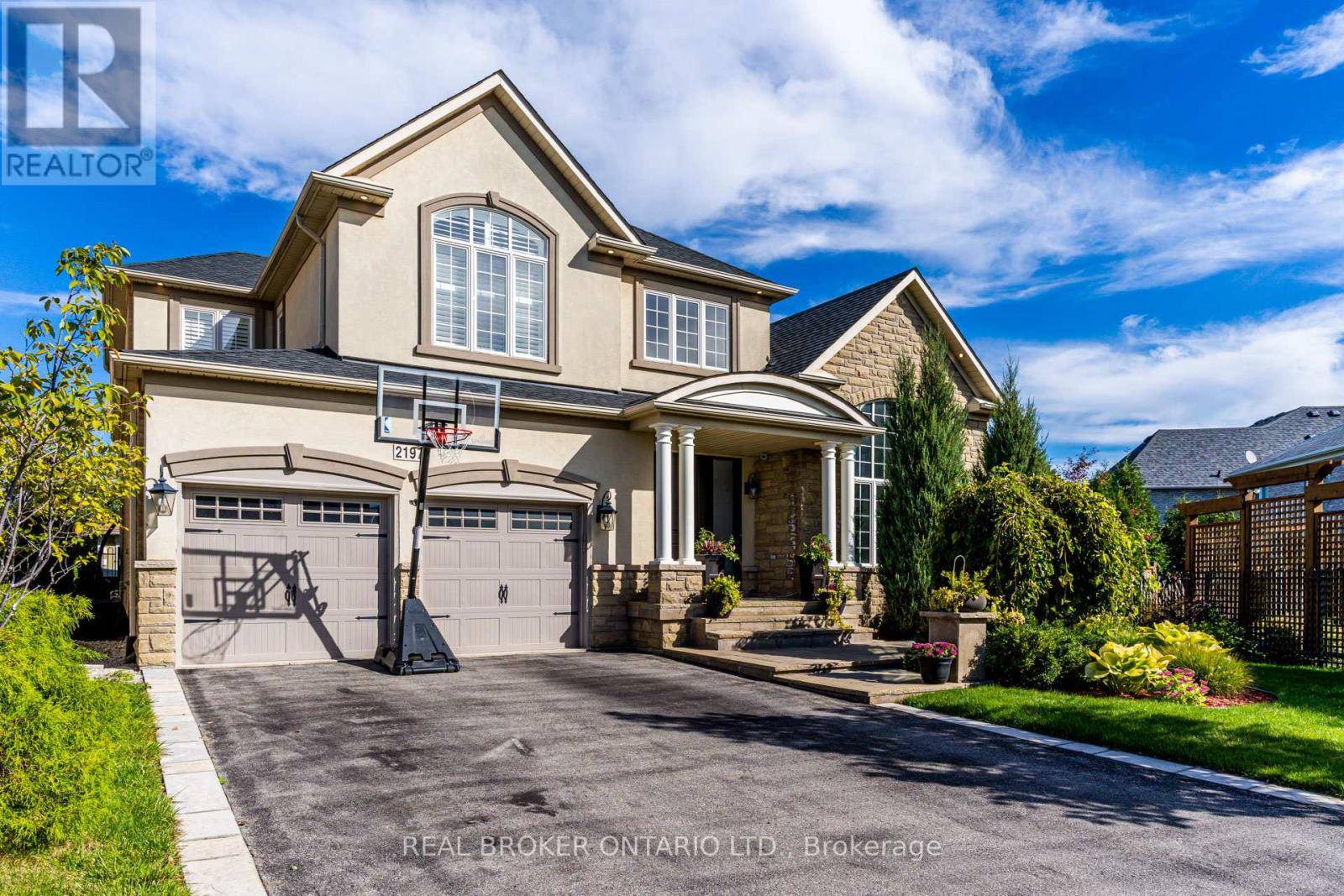 Oakville (bc Bronte Creek), ON L6M0A3,2197 WUTHERING HEIGHTS WAY