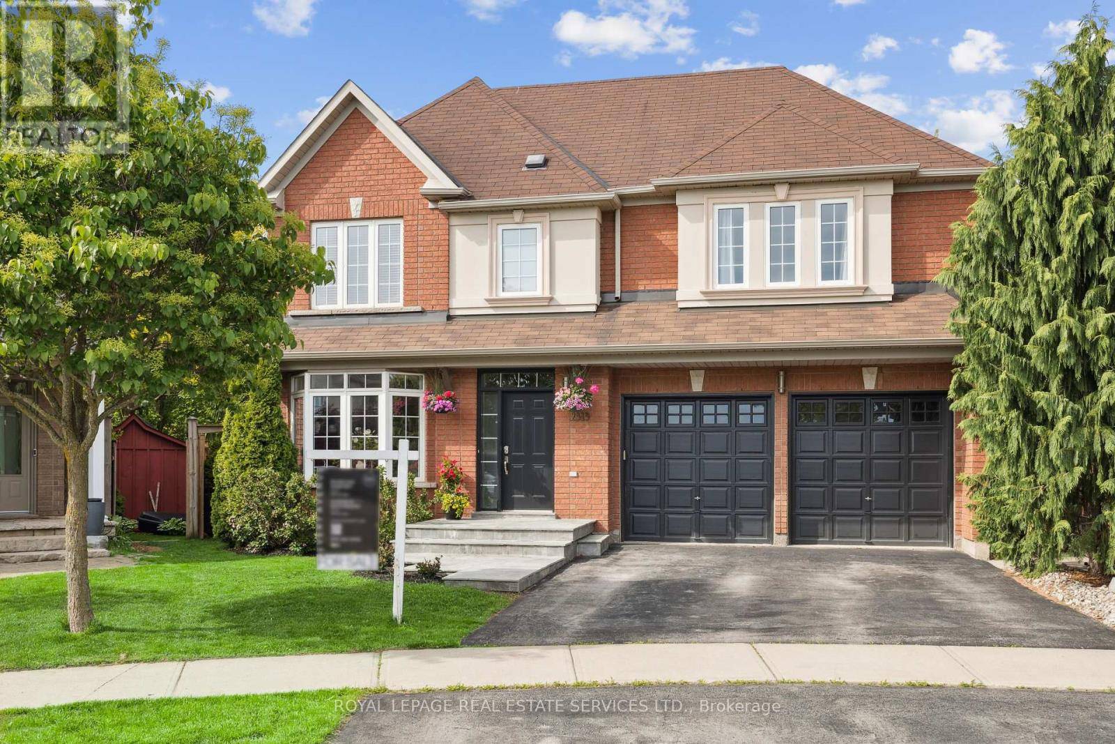 Oakville (wm Westmount), ON L6M5J3,2313 BLUE OAK CIRCLE