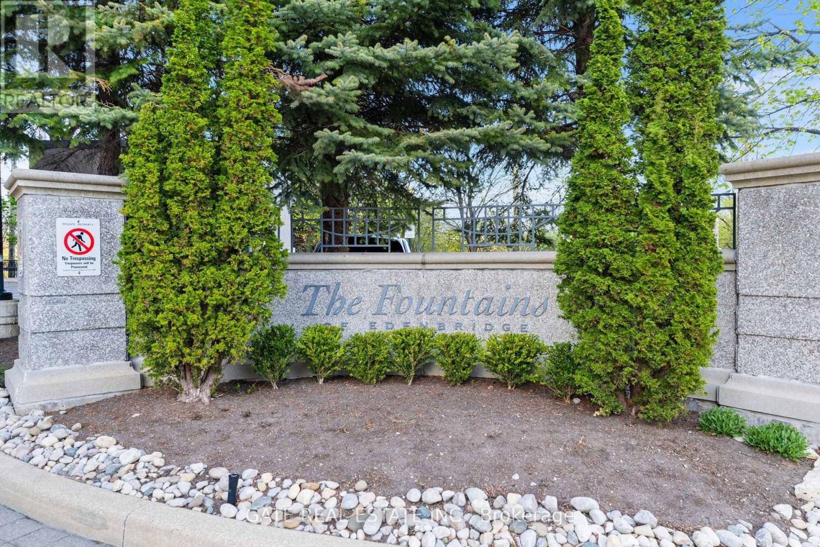 Toronto (edenbridge-humber Valley), ON M9A5H5,38 Fontenay CT #1605