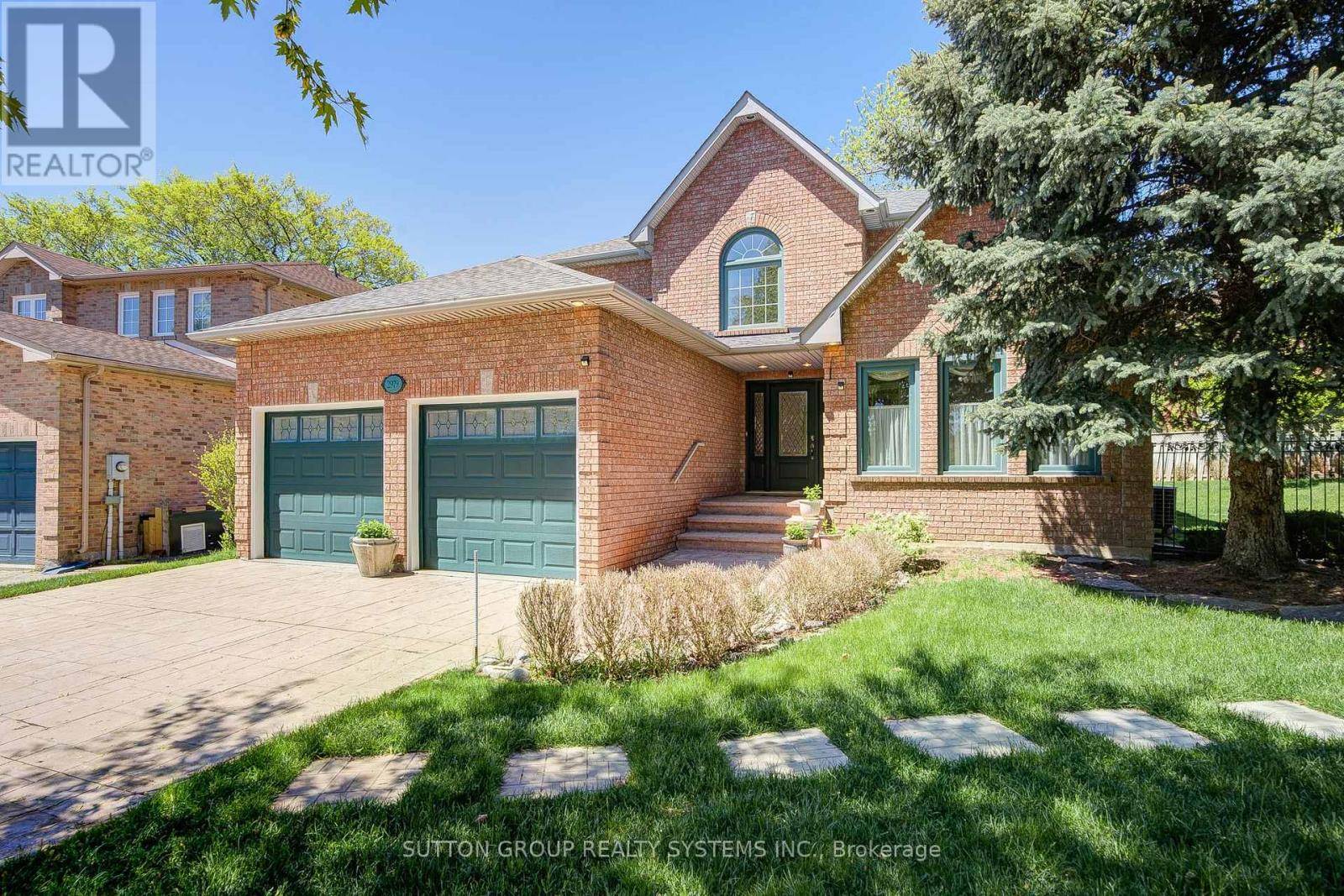 Oakville (cv Clearview), ON L6J7H9,2979 SYCAMORE STREET