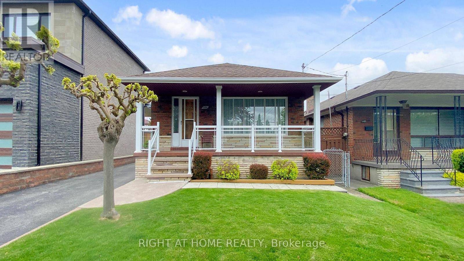 Toronto (yorkdale-glen Park), ON M6B2K5,1159 GLENGROVE AVENUE W