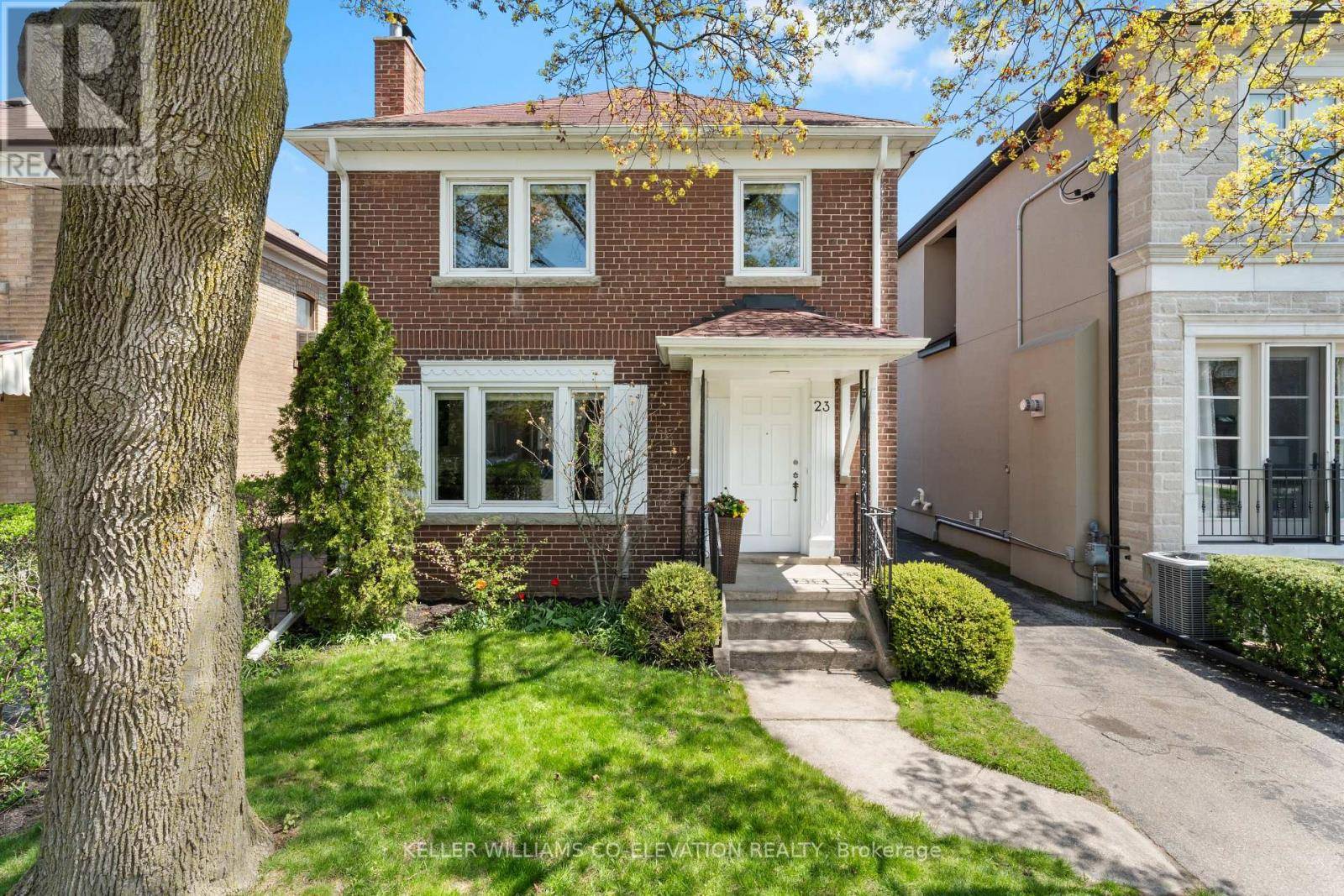 Toronto (stonegate-queensway), ON M8Y3P3,23 HUMBERVALE BOULEVARD