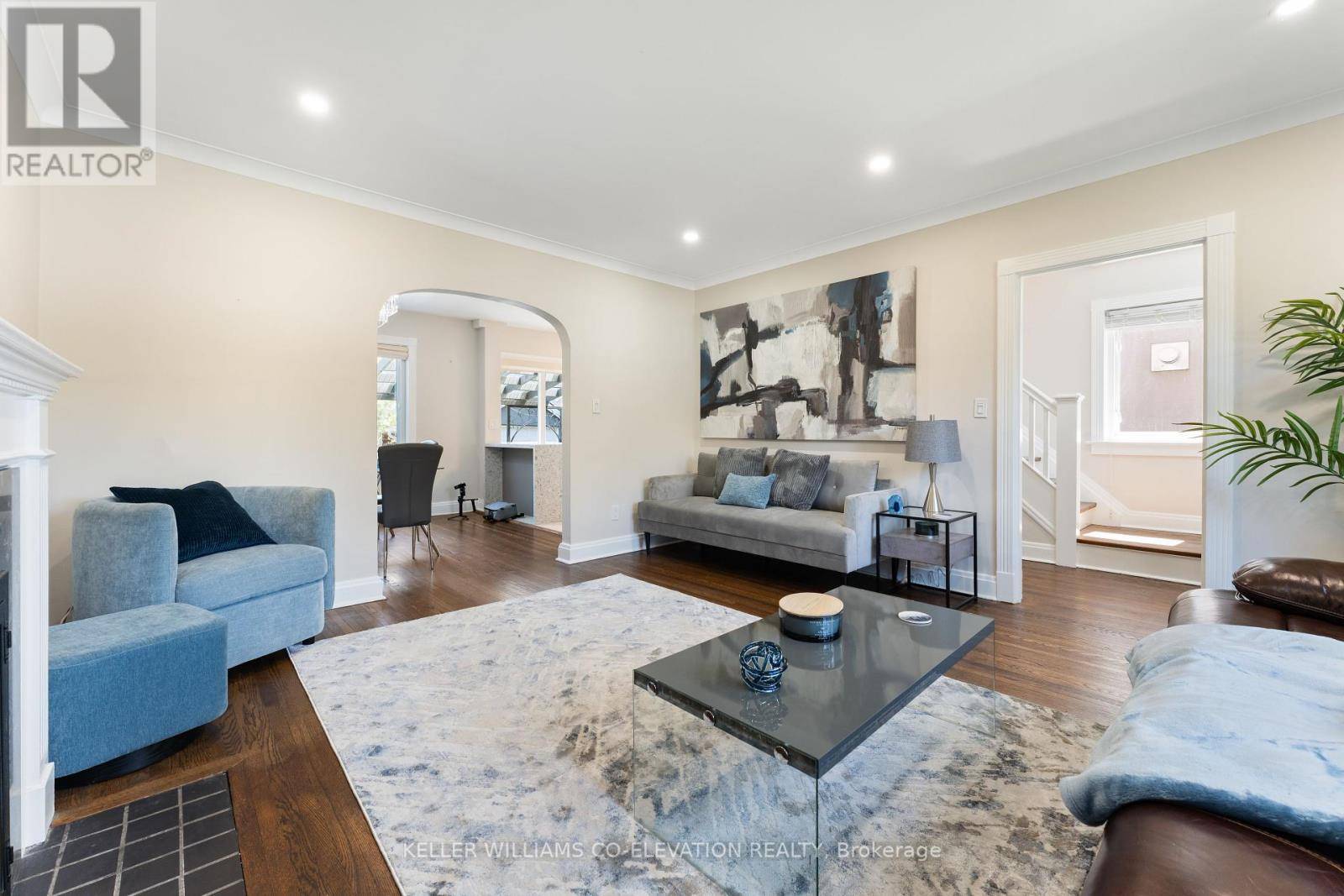 Toronto (stonegate-queensway), ON M8Y3P3,23 HUMBERVALE BOULEVARD