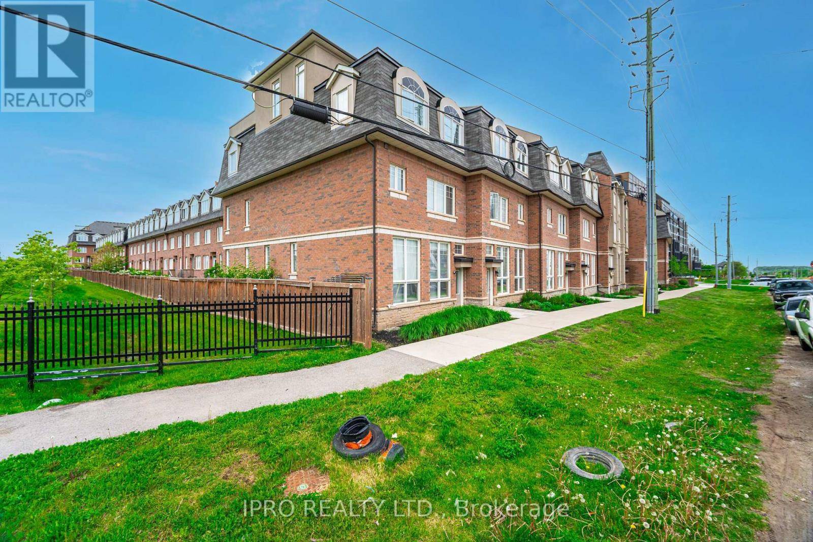 Oakville (wm Westmount), ON L6M0X6,2420 Baronwood DR #43-01