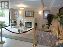 Mississauga (mississauga Valleys), ON L5A4B8,3700 Kaneff CRES #710