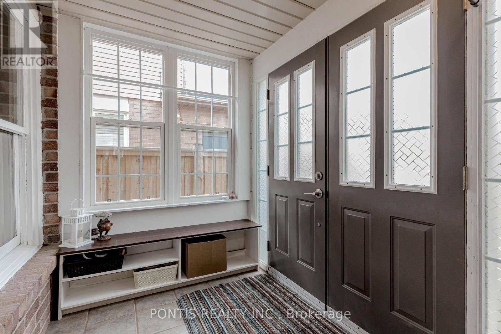 Mississauga (east Credit), ON L5M3Y8,1526 KIRKROW CRESCENT