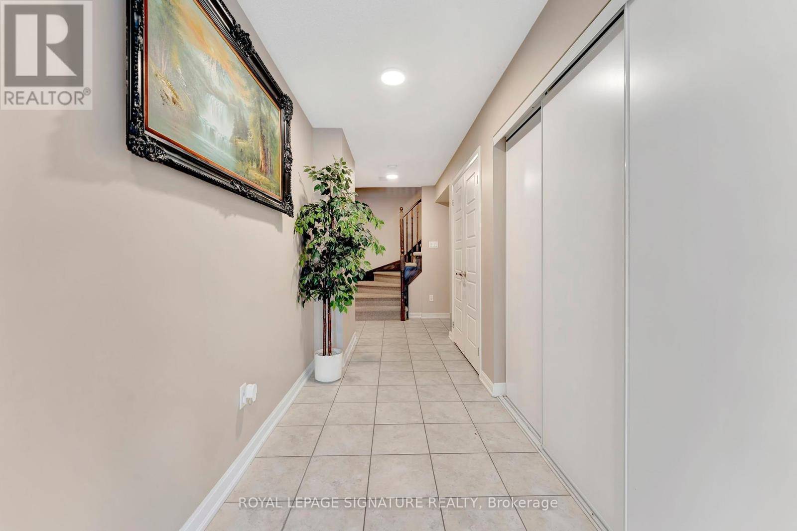 Milton (de Dempsey), ON L9T8M7,165 Hampshire WAY #134