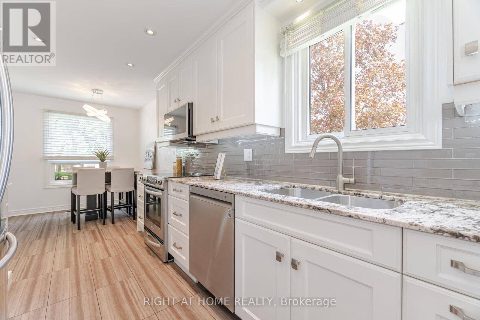 Brampton (madoc), ON L6V3T1,6 WINTERFOLD DRIVE
