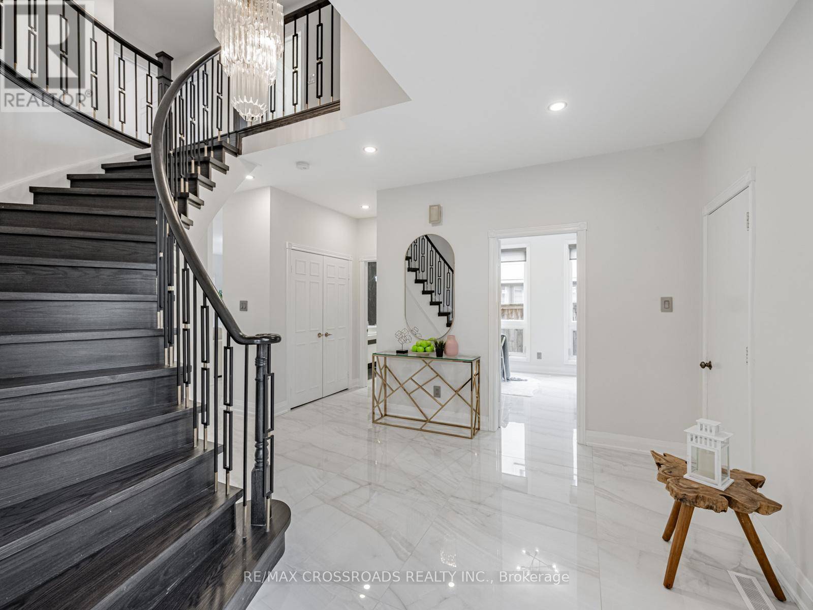 Mississauga (creditview), ON L5C4K9,4469 BEACON LANE