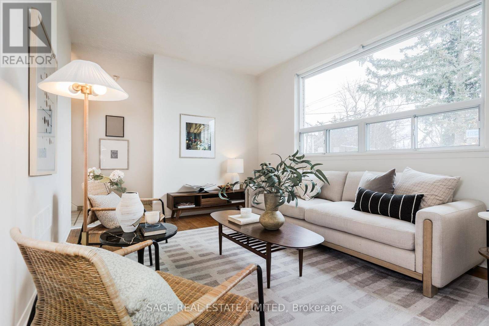 Toronto (york University Heights), ON M3J1T8,308 SENTINEL ROAD