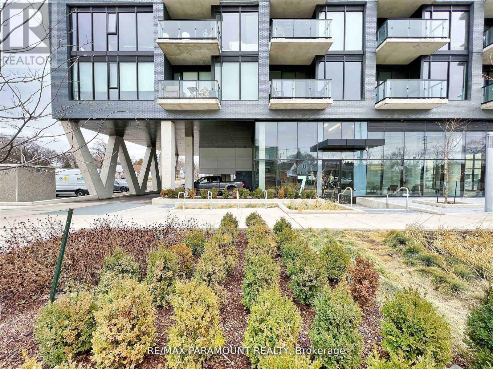 Toronto (stonegate-queensway), ON M8Z0G3,7 Smith CRES #601