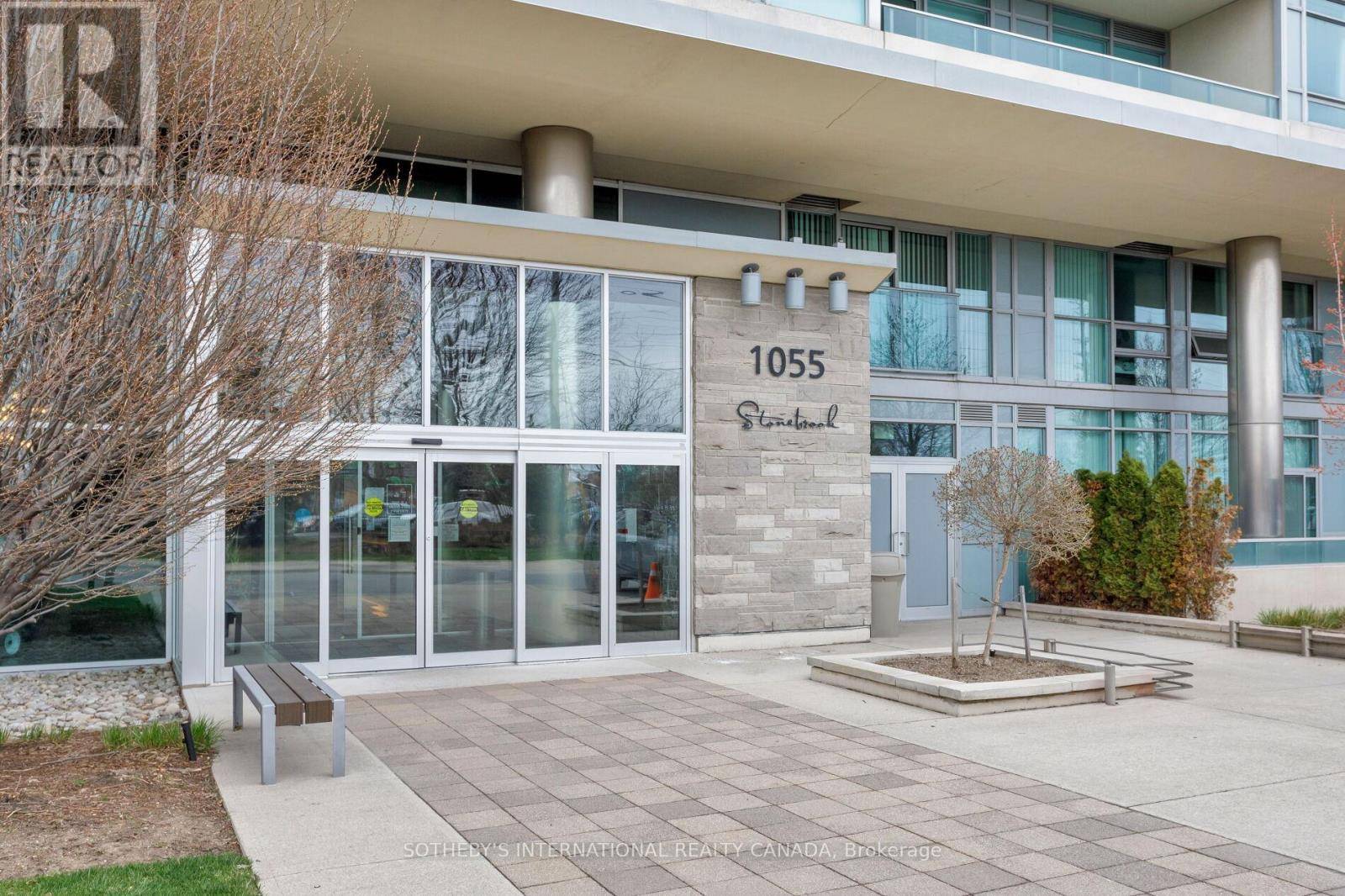Mississauga (clarkson), ON L5J0A3,1055 Southdown RD #210