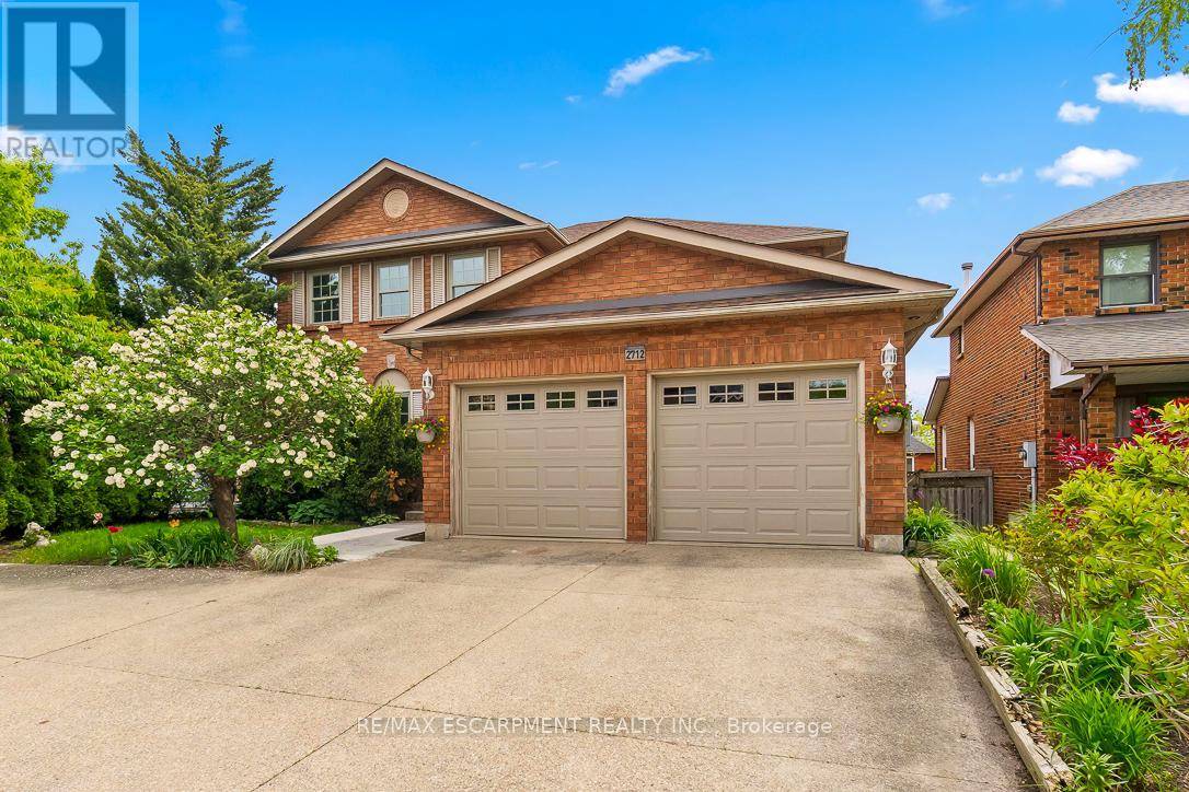 Oakville (cv Clearview), ON L6J7K3,2712 ASHRIDGE PLACE