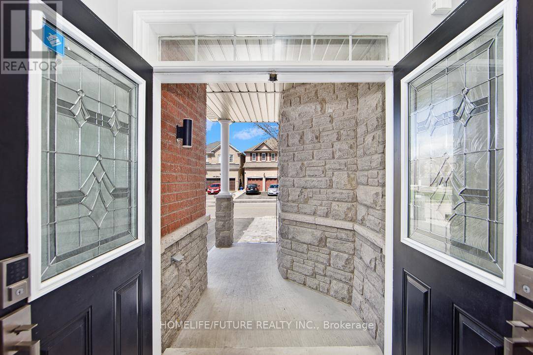 Brampton (northwest Sandalwood Parkway), ON L7A0J3,65 GAME CREEK CRESCENT