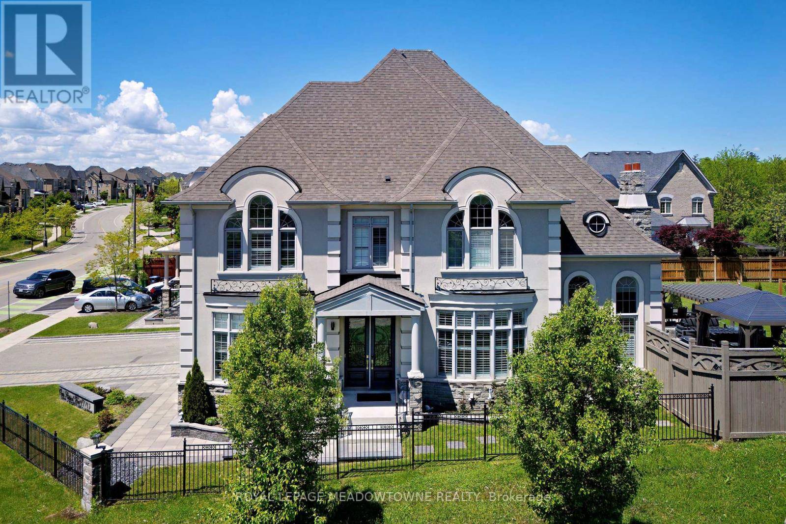 Brampton (credit Valley), ON L6X2X3,1 ROYAL WEST DRIVE