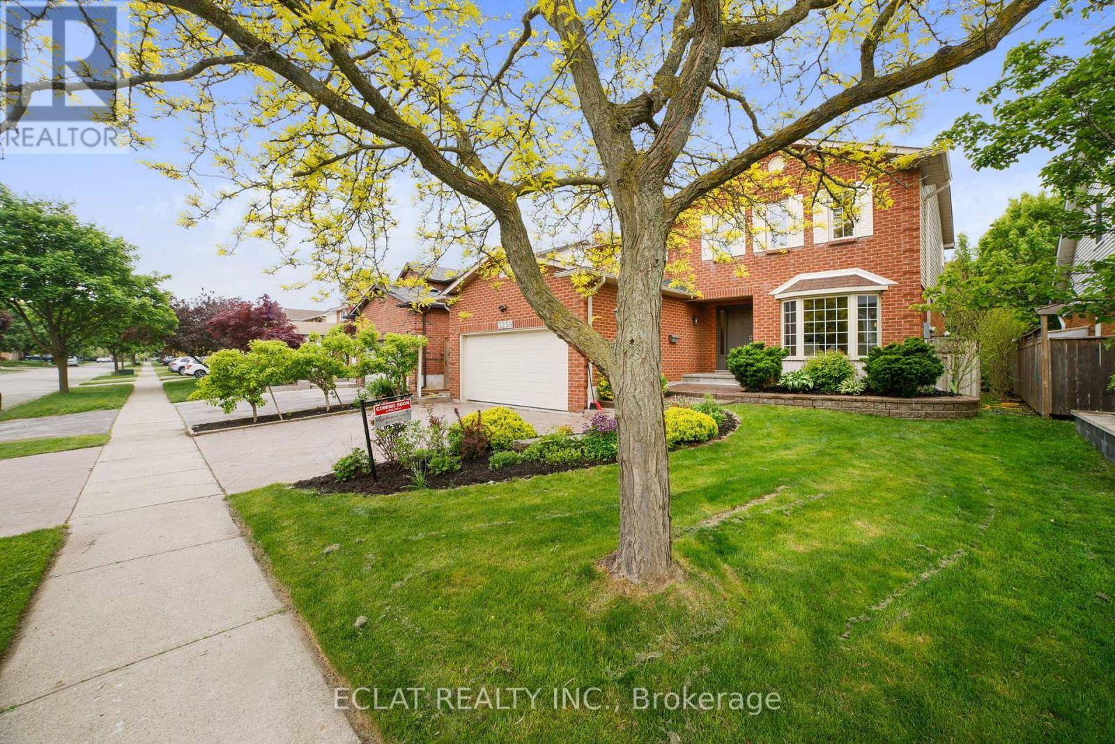 Burlington (headon), ON L7M2M8,3239 APPOLLO ROAD