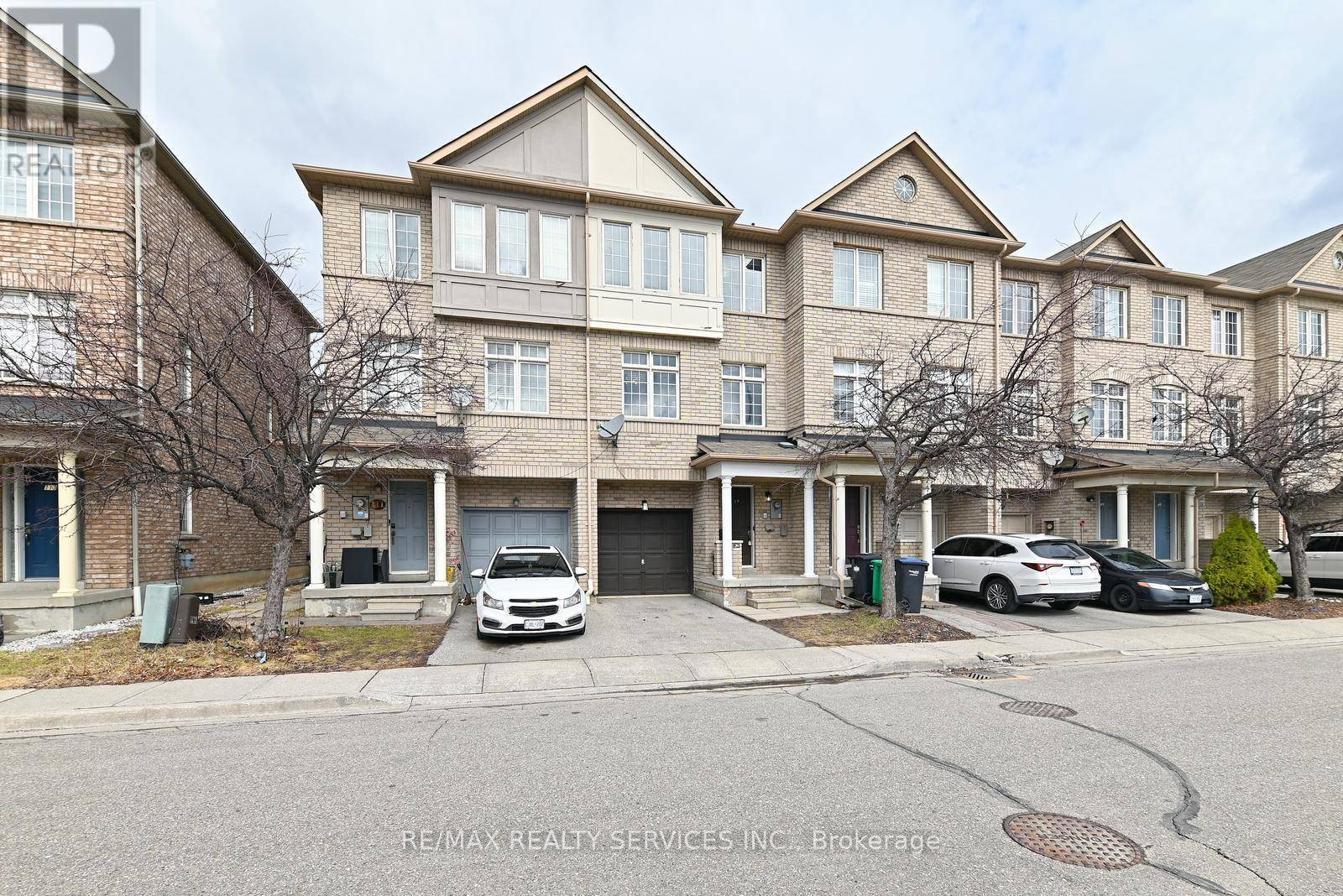 Mississauga (malton), ON L4T4M7,7035 Rexwood RD #109