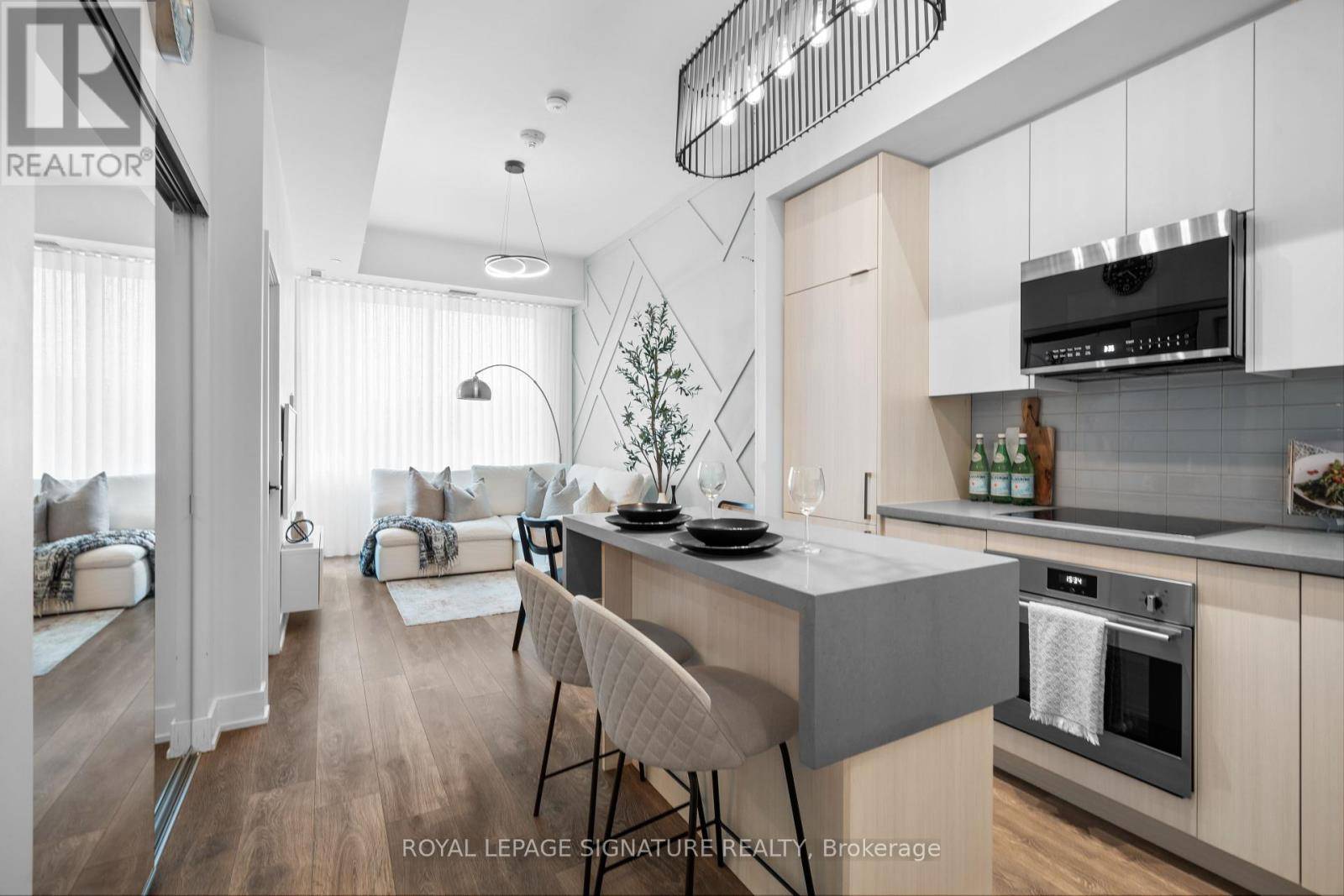 Oakville (ro River Oaks), ON L6H3R7,2481 Taunton RD #367