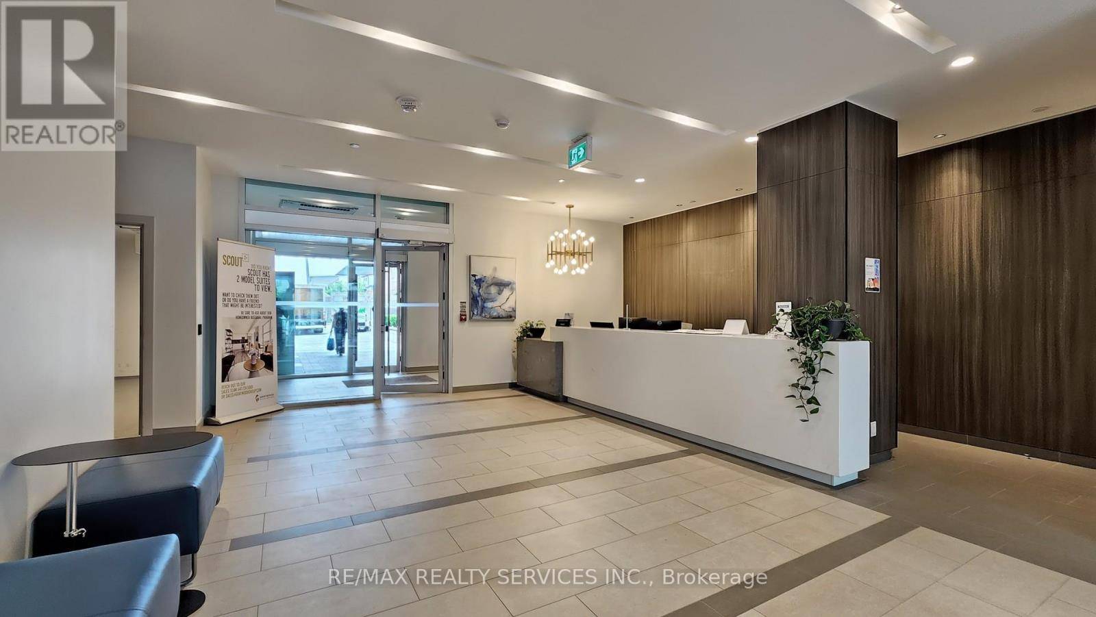Toronto (weston-pellam Park), ON M6N0B7,1787 St. Clair AVE West #102