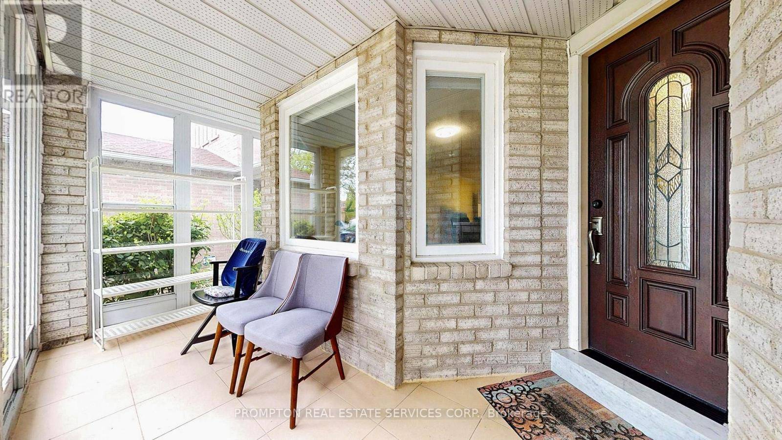 Mississauga (hurontario), ON L5R1W1,409 SILVERTHORNE CRESCENT
