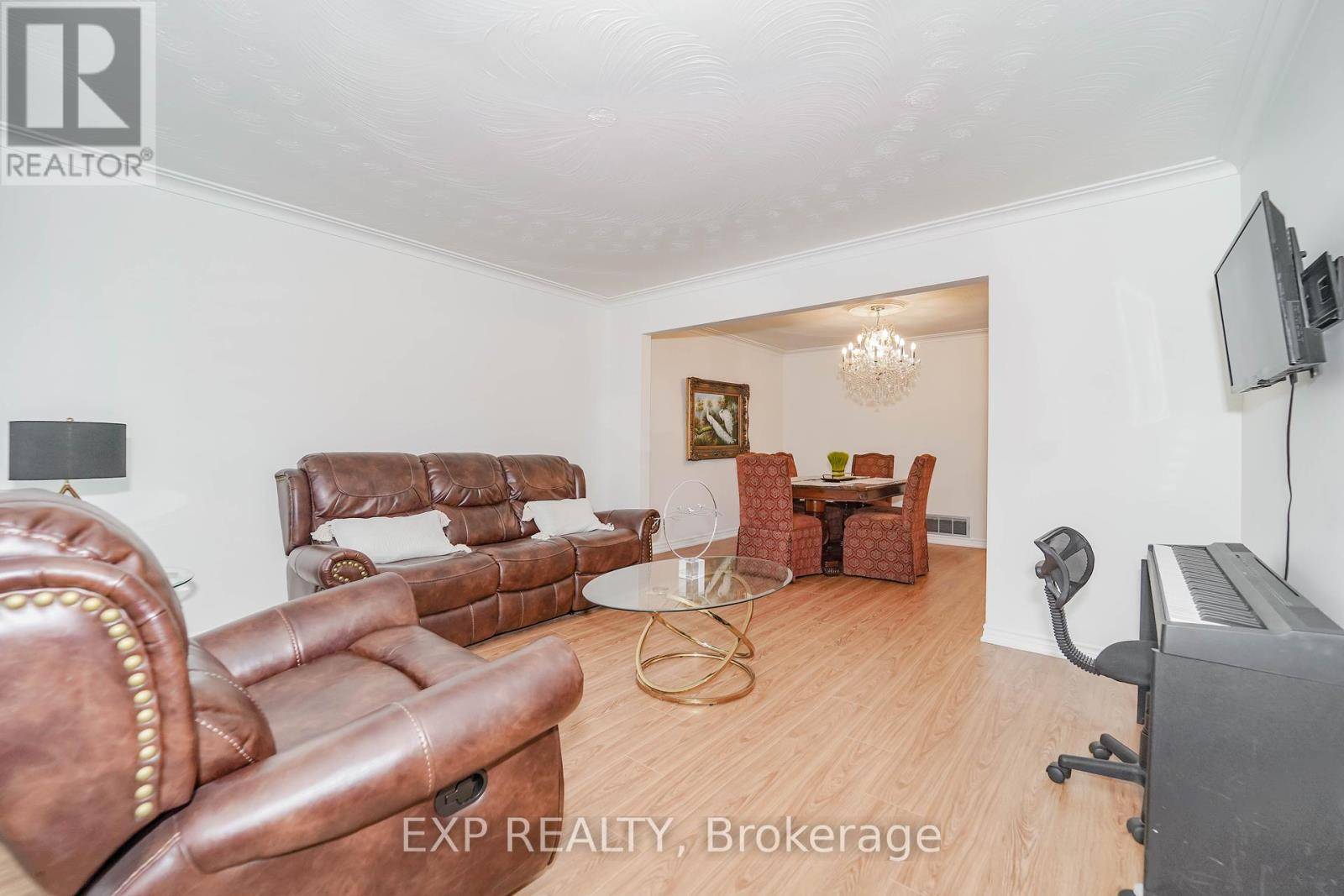 Toronto (glenfield-jane Heights), ON M3N1A5,2144 SHEPPARD AVENUE W
