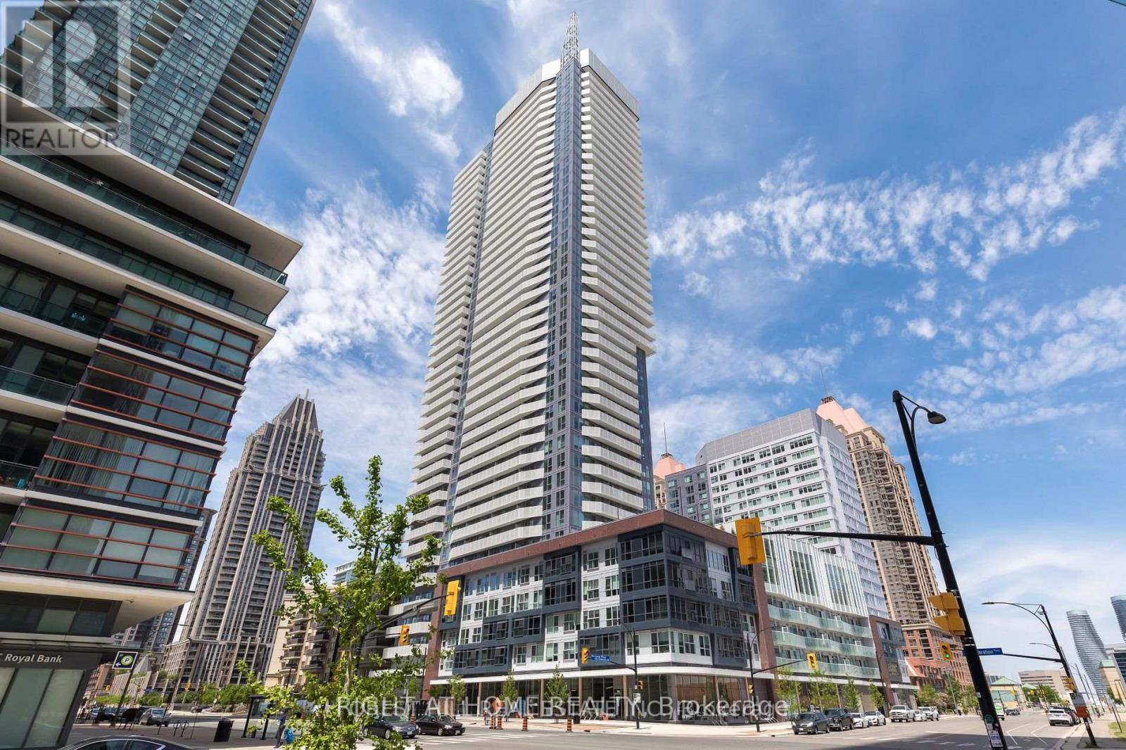 Mississauga (city Centre), ON L5B0L4,4065 Confederation Pkwy West #1003