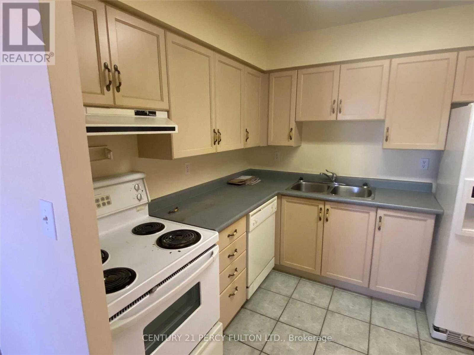Mississauga (streetsville), ON L5M6T6,32 Tannery ST #307