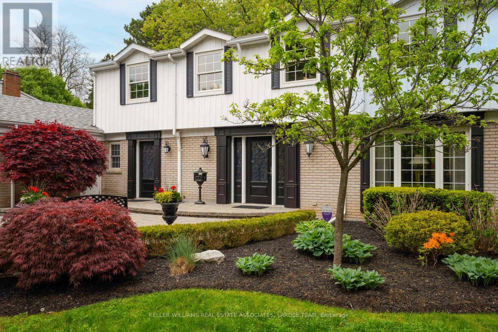Mississauga (lorne Park), ON L5H2W7,1485 TECUMSEH PARK DRIVE