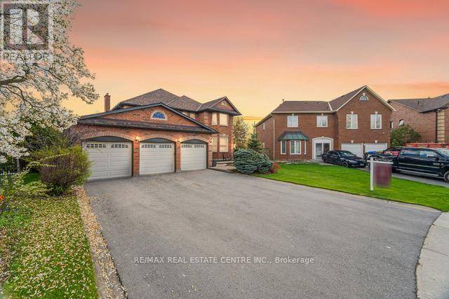 Brampton (snelgrove), ON L6Z3P2,42 FERNBROOK CRESCENT