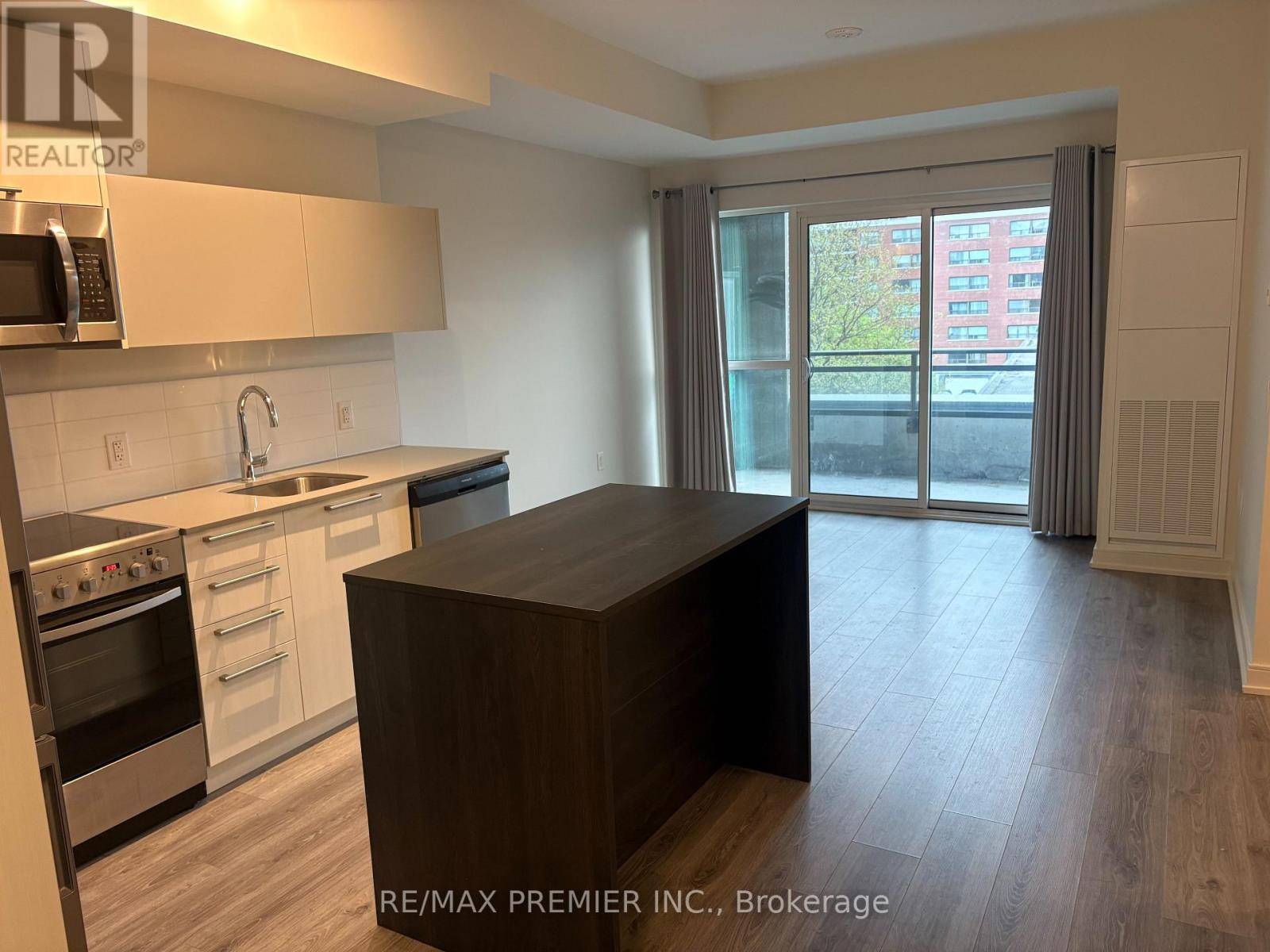 Toronto (stonegate-queensway), ON M9Y0C4,25 Neighbourhood LN #510