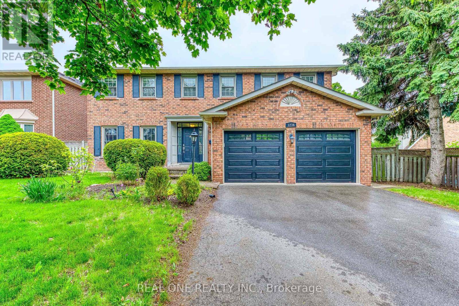Oakville (ga Glen Abbey), ON L6M2M4,1236 WOODVIEW DRIVE