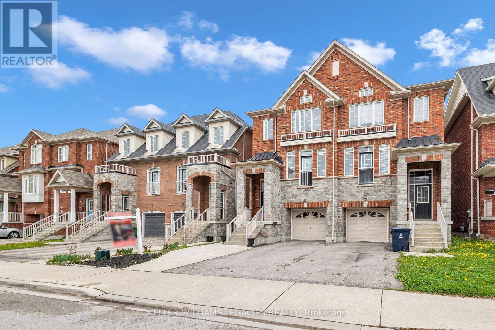 Toronto (humberlea-pelmo Park), ON M9M0E2,8 BETTY NAGLE STREET
