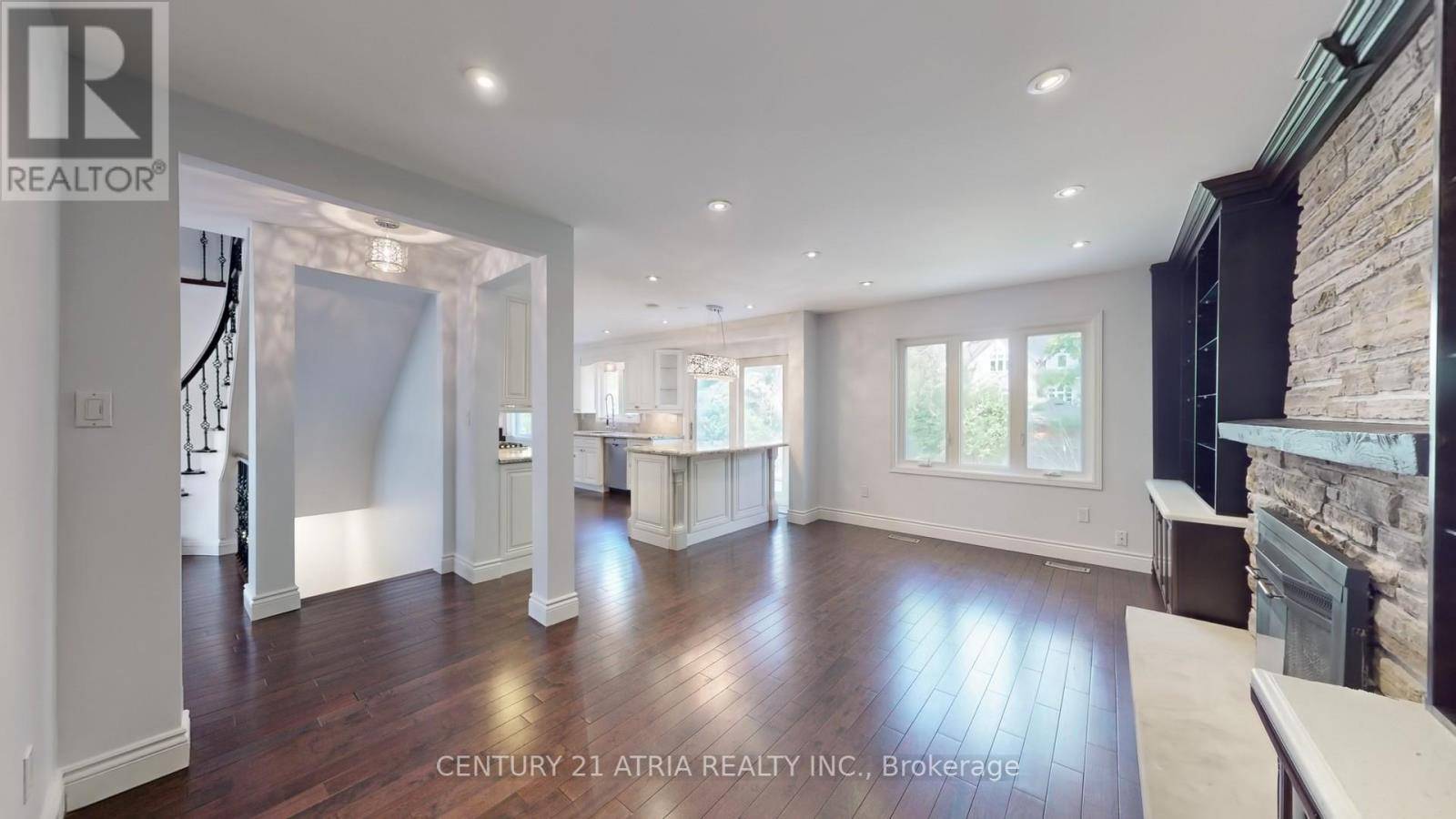 Mississauga (lorne Park), ON L5H3R6,1483 ROYAL OAKS ROAD