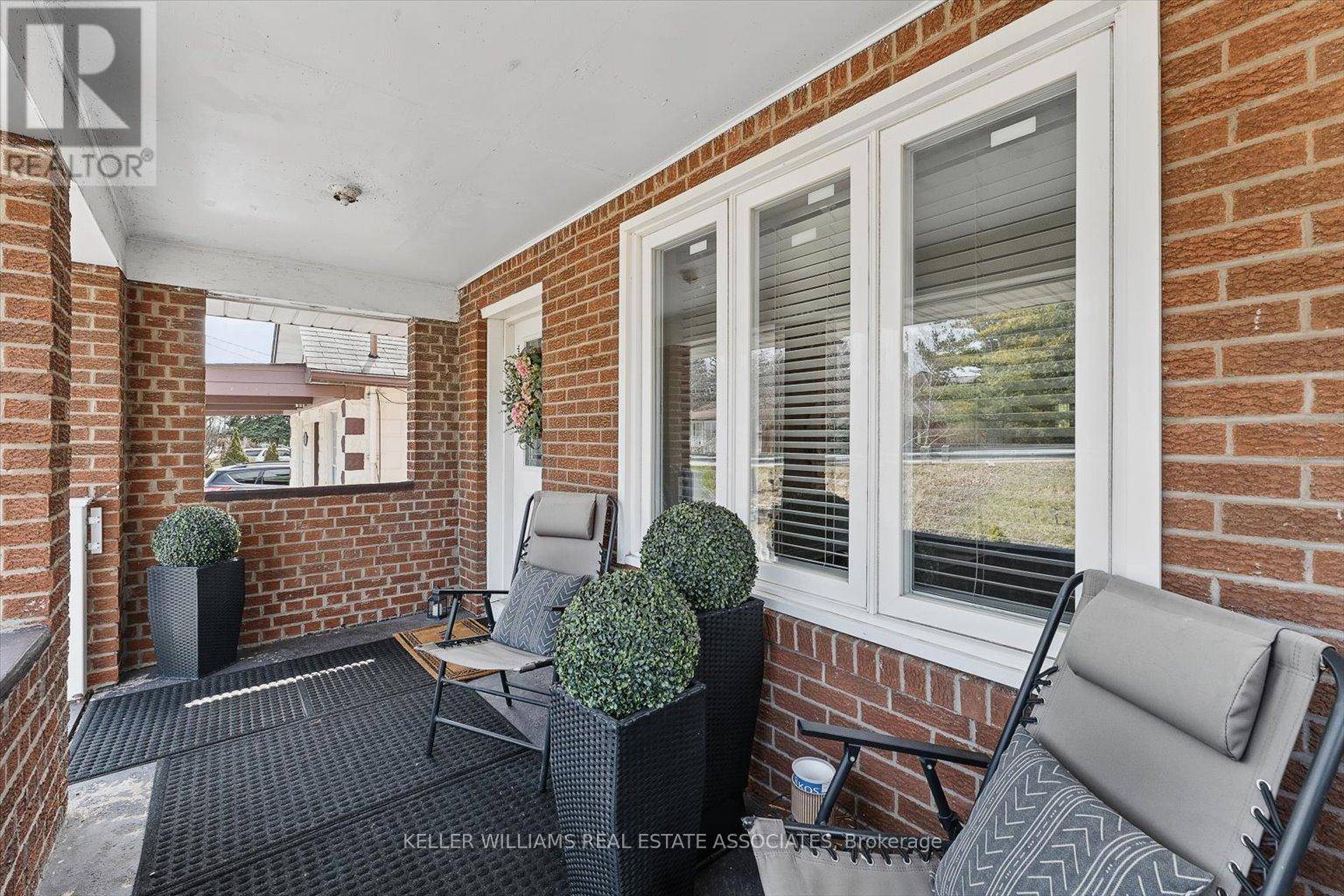 Mississauga (lakeview), ON L5E2M5,1106 HAIG BOULEVARD