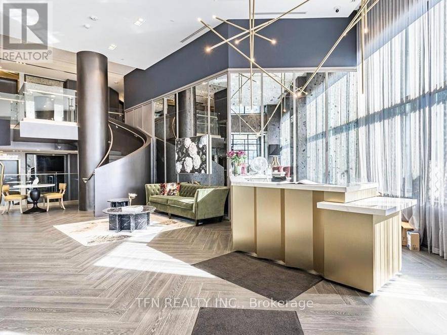 Oakville (go Glenorchy), ON L6M5R8,395 Dundas ST West #223