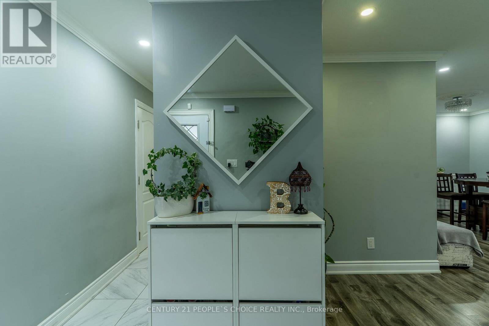 Brampton (northgate), ON L6S1G1,70 GLEBE CRESCENT