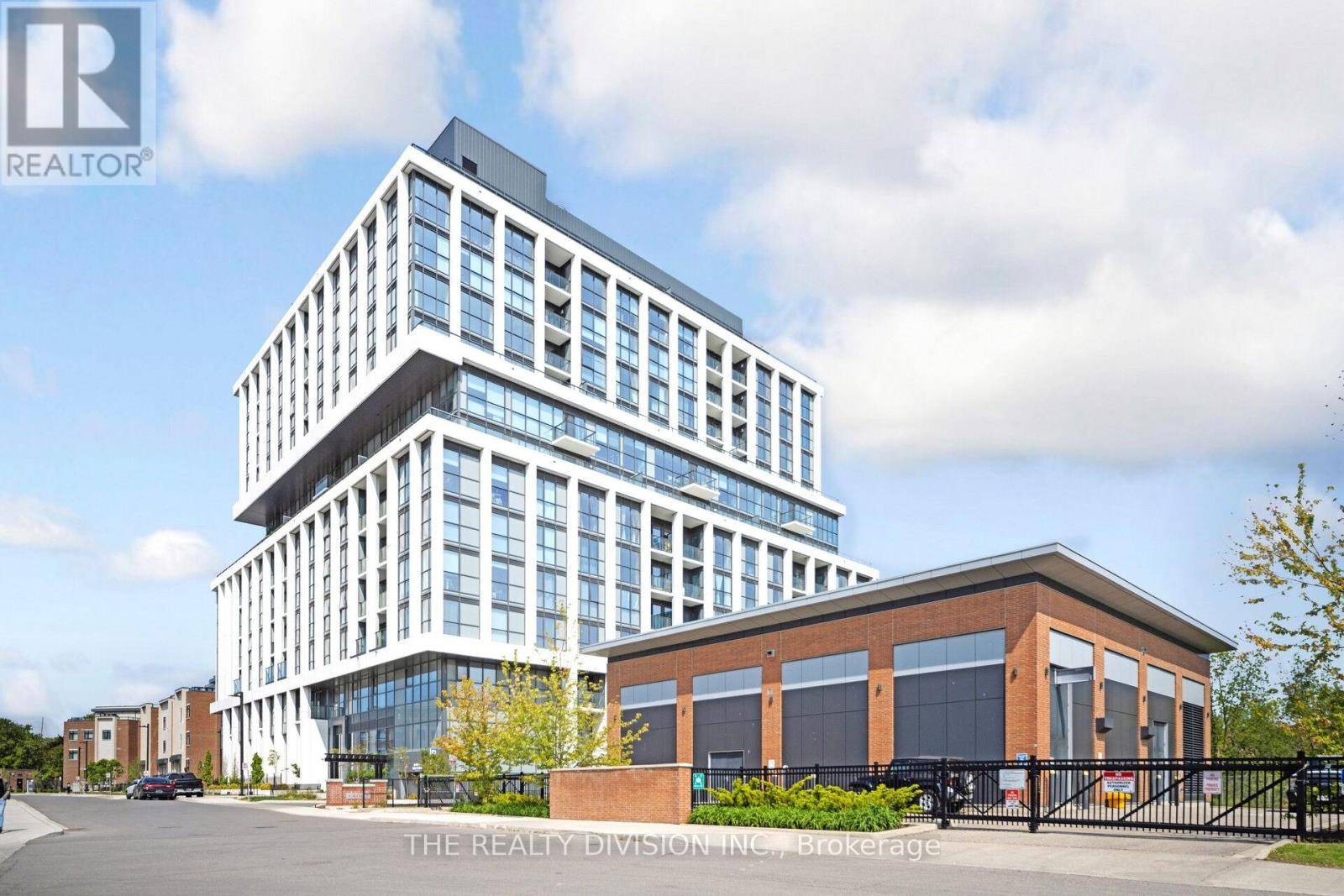 Mississauga (lakeview), ON L5G0C5,1063 Douglas Mccurdy Comm #606
