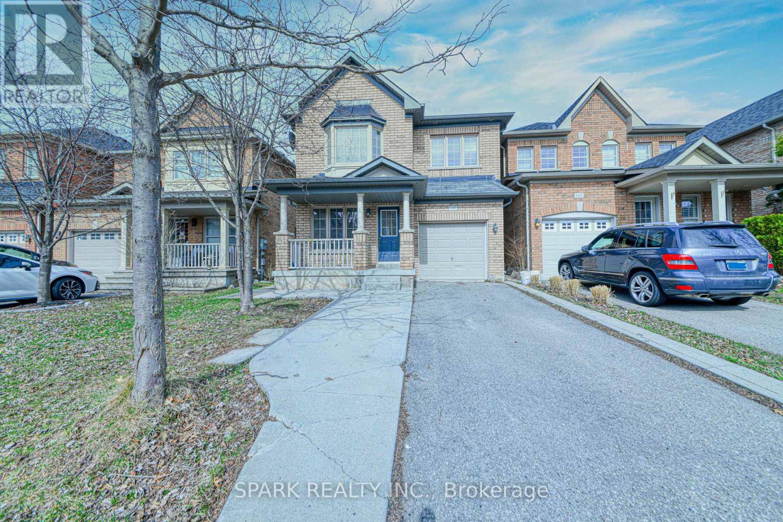 Milton (sc Scott), ON L9T0V6,147 WESTON DRIVE
