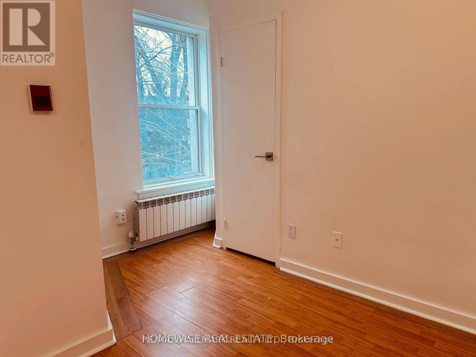 Toronto (south Parkdale), ON M6K3B7,1 Triller AVE #205