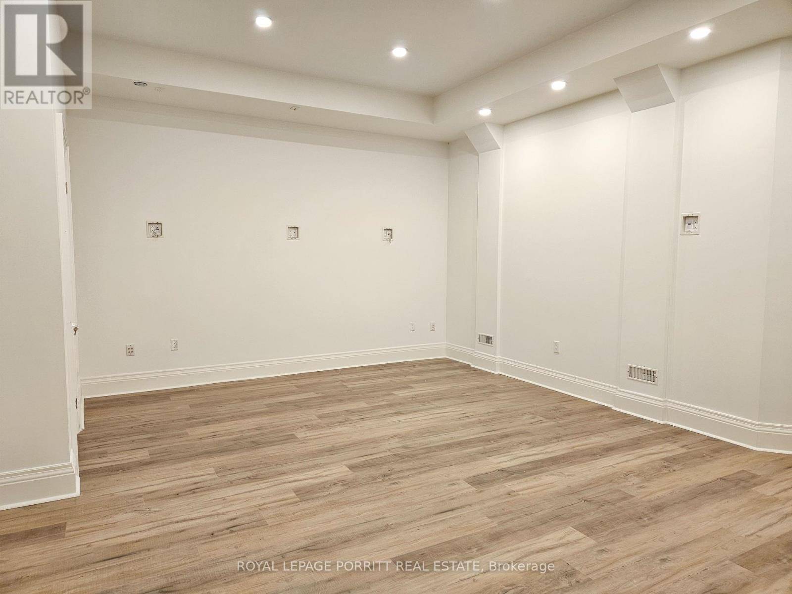 Toronto (high Park-swansea), ON M6S4H8,45 Brule CRES ##Lower