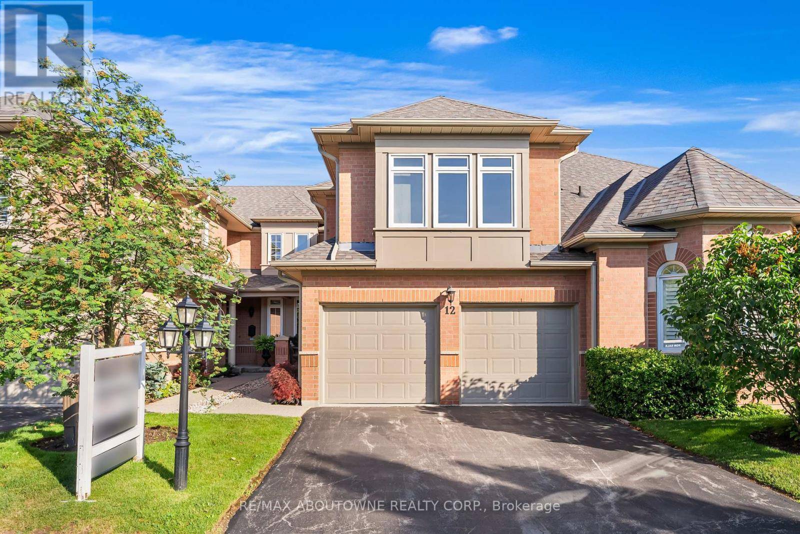 Burlington (rose), ON L7M4H4,2165 Country Club DR #12