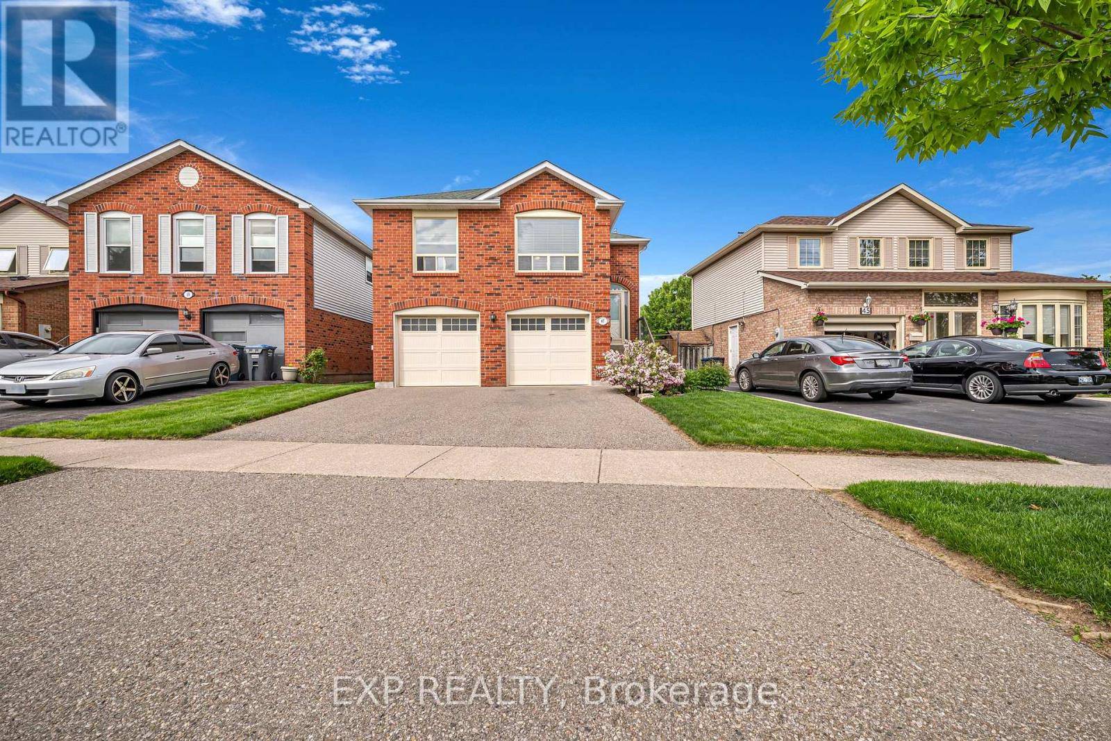 Brampton (bramalea West Industrial), ON L6T4R9,47 FLORIBUNDA CRESCENT