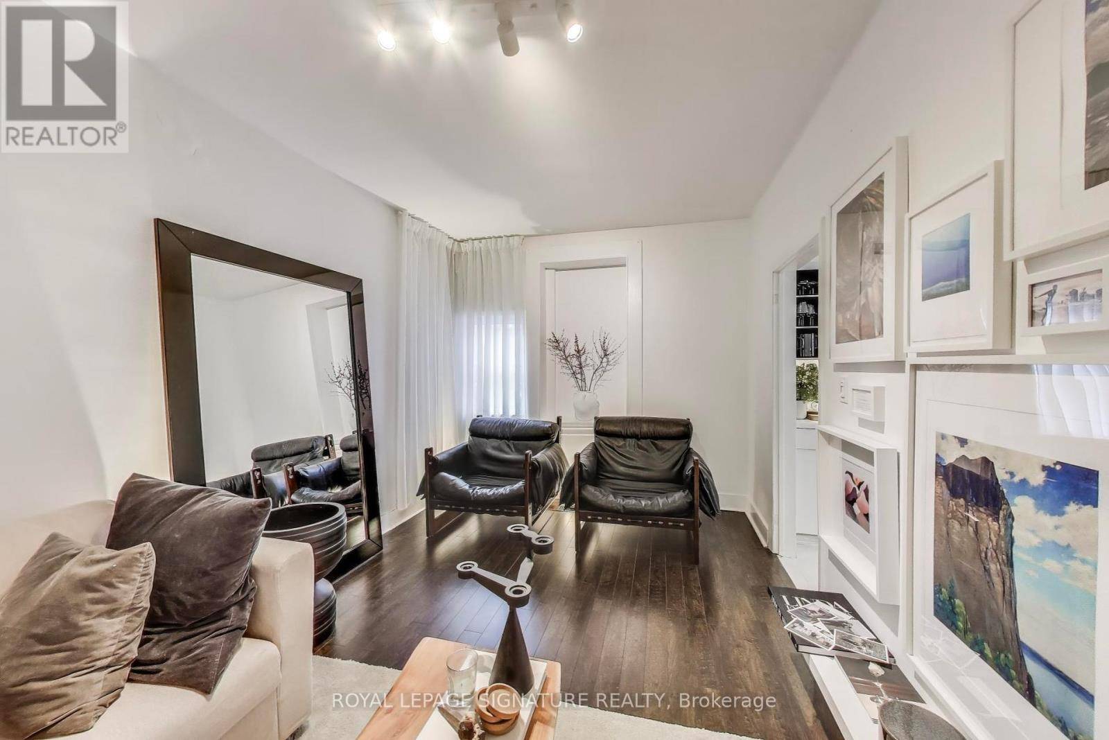 Toronto (high Park North), ON M6P2P5,232 PACIFIC AVENUE